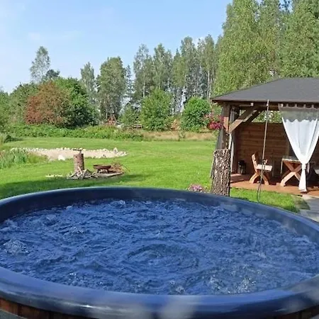 Large Home, Sauna, Jacuzzi, Salt Cave Lipusz