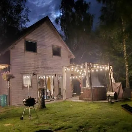 Large Home, Sauna, Jacuzzi, Salt Cave Lipusz